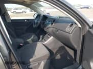 ✅ 2012 Volkswagen Tiguan LE • VIN: WVGAV7AXXCW004399 • Lot: 42316392. Listed on IAAI with 132,996 mi. Free auction sales archive from the USA and detailed vehicle history report at DreamBid. Image 5.