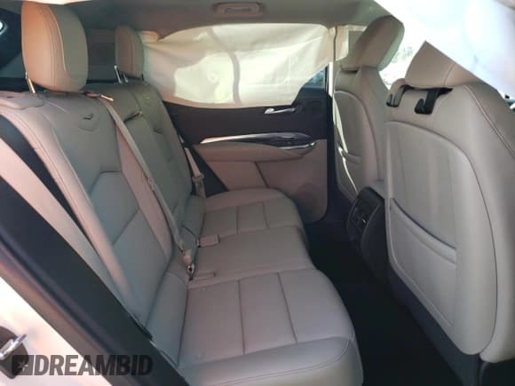 ✅ 2019 Cadillac XT4 FWD Luxury • VIN: 1GYAZAR48KF194390 • Lot: 43990563. Listed on Copart with 59,574 mi. Free auction sales archive from the USA and detailed vehicle history report at DreamBid. Image 11.