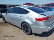✅ 2019 Ford Fusion SE • VIN: 3FA6P0LU8KR242435 • Lot: 43141638. Listed on IAAI with 108,229 mi. Free auction sales archive from the USA and detailed vehicle history report at DreamBid. Image 3.