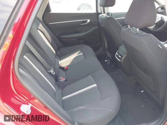 2024 Hyundai Sonata SEL z VIN KMHL34JJ3RA092341, wystawiony jako IAAI lot #42483157 z przebiegiem 14 185 mil mil oraz . Historia ofert i sprzedaży dostępna na DreamBid. Obrazek 8.