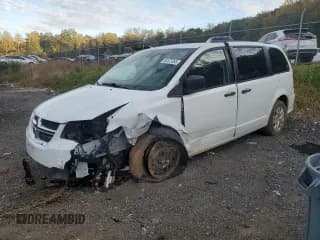 ✅ 2019 Dodge Grand Caravan SE • VIN: 2C4RDGBG5KR737606 • Lot: 82572365. Wystawiony na Copart z przebiegiem 101 461 mil. Bezpłatny archiwum sprzedaży aukcyjnych z USA i szczegółowy raport historii pojazdu na DreamBid. Zdjęcie 1.
