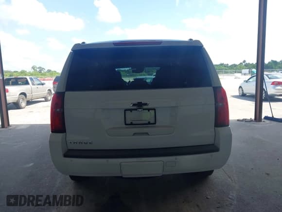 ✅ 2017 Chevrolet Tahoe LT • VIN: 1GNSCBKC6HR296546 • Lot: 42810541. Listed on IAAI with 147,739 mi. Free auction sales archive from the USA and detailed vehicle history report at DreamBid. Image 16.