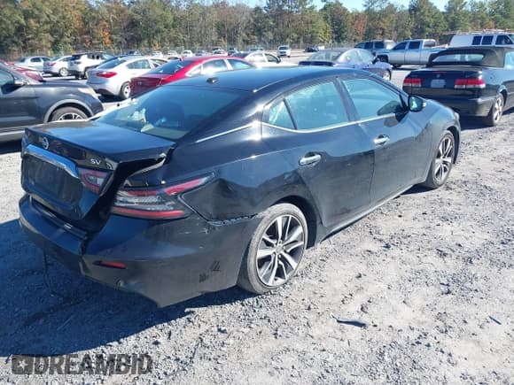 ✅ 2020 Nissan Maxima SV • VIN: 1N4AA6CV3LC361680 • Lot: 43663874. Listed on IAAI with 197,306 mi. Free auction sales archive from the USA and detailed vehicle history report at DreamBid. Image 4.