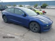 ✅ 2021 Tesla Model 3 Long Range • VIN: 5YJ3E1EB6MF878411 • Lot: 41986947. Wystawiony na IAAI z przebiegiem 71 978 mil. Bezpłatny archiwum sprzedaży aukcyjnych z USA i szczegółowy raport historii pojazdu na DreamBid. Zdjęcie 1.