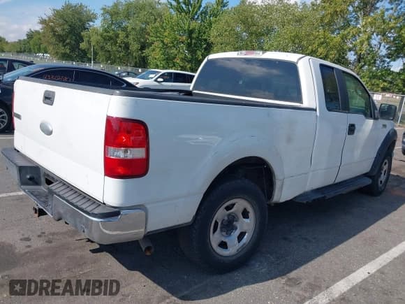 ✅ 2007 Ford F-150 XLT • VIN: 1FTPX14V47FB76062 • Лот: 43217693. Опубликован ранее на IAAI с пробегом 188 038 миль. Бесплатный доступ к архиву аукционных продаж из США и подробный отчёт об истории автомобиля на DreamBid. Изображение 4.