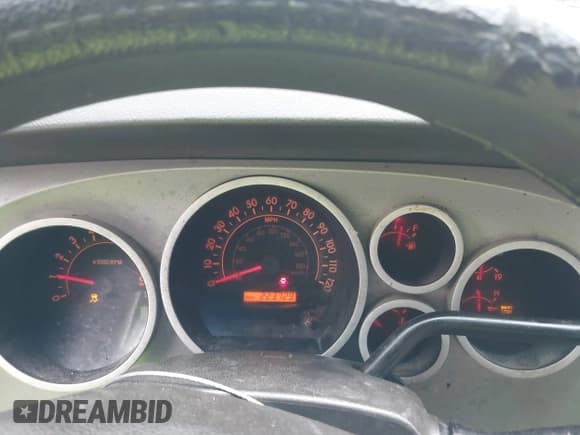 ✅ 2008 Toyota Tundra • VIN: 5TFRU541X8X012543 • Lot: 41976532. Wystawiony na IAAI z przebiegiem 223 729 mil. Bezpłatny archiwum sprzedaży aukcyjnych z USA i szczegółowy raport historii pojazdu na DreamBid. Zdjęcie 15.