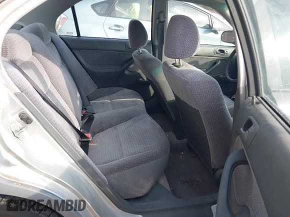 ✅ 1999 Honda Civic VP • VIN: 2HGEJ6610XH577933 • Lot: 43645196. Listed on IAAI with 180,007 mi. Free auction sales archive from the USA and detailed vehicle history report at DreamBid. Image 8.