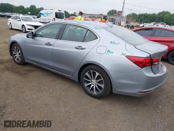 ✅ 2016 Acura TLX • VIN: 19UUB1F34GA007087 • Lot: 42580209. Listed on IAAI with 61,185 mi. Free auction sales archive from the USA and detailed vehicle history report at DreamBid. Image 3.