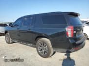 ✅ 2023 Chevrolet Suburban Z71 • VIN: 1GNSKDKD6PR561374 • Lot: 74335624. Wystawiony na Copart z przebiegiem 17 419 mil. Bezpłatny archiwum sprzedaży aukcyjnych z USA i szczegółowy raport historii pojazdu na DreamBid. Zdjęcie 2.