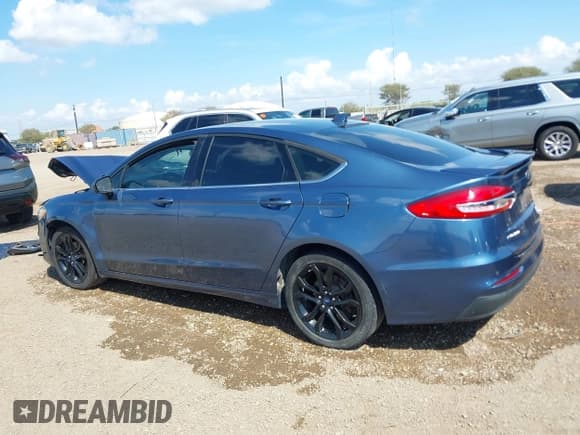 ✅ 2019 Ford Fusion SE • VIN: 3FA6P0HD9KR231582 • Лот: 43257640. Опубликован ранее на IAAI с пробегом 84 431 миль. Бесплатный доступ к архиву аукционных продаж из США и подробный отчёт об истории автомобиля на DreamBid. Изображение 14.