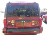 ✅ 2007 Jeep Commander Sport • VIN: 1J8HH48P27C553755 • Lot: 43478352. Wystawiony na IAAI z przebiegiem 166 500 mil. Bezpłatny archiwum sprzedaży aukcyjnych z USA i szczegółowy raport historii pojazdu na DreamBid. Zdjęcie 6.