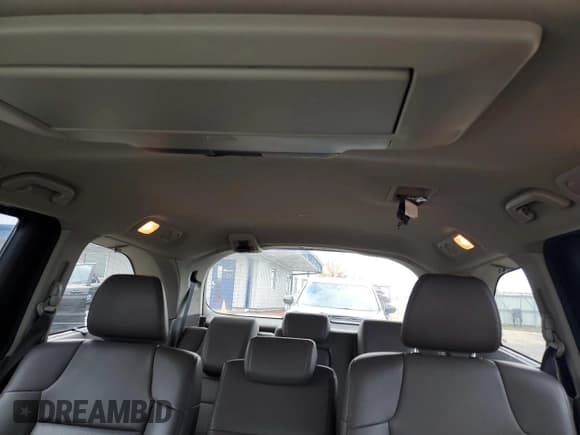 ✅ 2014 Honda Odyssey Touring • VIN: 5FNRL5H93EB105042 • Лот: 90524915. Опубликован ранее на Copart с пробегом 271 944 миль. Бесплатный доступ к архиву аукционных продаж из США и подробный отчёт об истории автомобиля на DreamBid. Изображение 10.