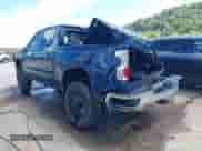 2023 Chevrolet Silverado 1500 LT z VIN 1GCUDDE81PZ193504, wystawiony jako IAAI lot #43079884 z przebiegiem 24 647 mil mil oraz . Historia ofert i sprzedaży dostępna na DreamBid. Obrazek 3.