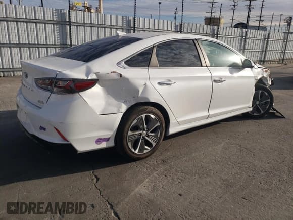 ✅ 2019 Hyundai Sonata • VIN: KMHE14L27KA089209 • Лот: 47297365. Опубликован ранее на Copart с пробегом 80 558 миль. Бесплатный доступ к архиву аукционных продаж из США и подробный отчёт об истории автомобиля на DreamBid. Изображение 3.
