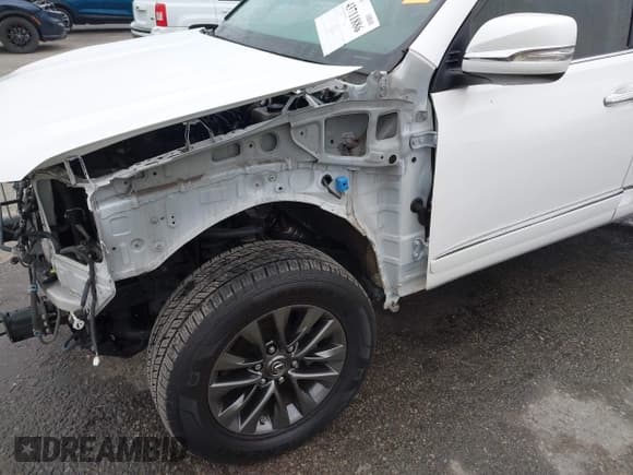 ✅ 2017 Lexus GX 460 Premium • VIN: JTJBM7FX9H5162134 • Lot: 43711886. Listed on IAAI with 152,733 mi. Free auction sales archive from the USA and detailed vehicle history report at DreamBid. Image 20.