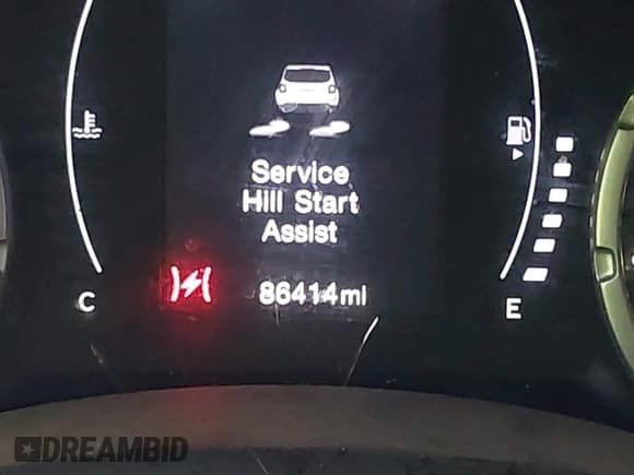 ✅ 2017 Jeep Renegade Sport • VIN: ZACCJAAH3HPF05721 • Lot: 41483463. Wystawiony na IAAI z przebiegiem 86 414 mil. Bezpłatny archiwum sprzedaży aukcyjnych z USA i szczegółowy raport historii pojazdu na DreamBid. Zdjęcie 15.