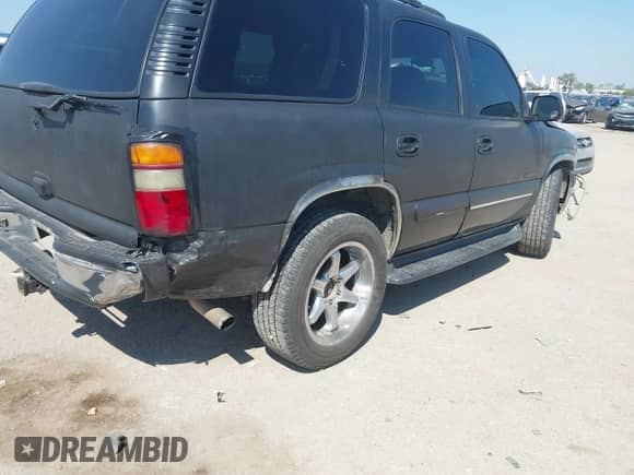 2002 Chevrolet Tahoe LS с VIN 1GNEC13Z02R285446, выставлен на аукционе IAAI как лот 43327625 с пробегом 191 134 миль миль и . История ставок и продаж доступна на DreamBid. Изображение 6.