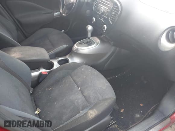 ✅ 2014 Nissan Juke SV • VIN: JN8AF5MR7ET351748 • Lot: 42295648. Listed on IAAI with 187,745 mi. Free auction sales archive from the USA and detailed vehicle history report at DreamBid. Image 5.