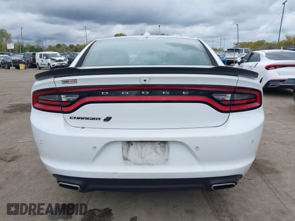 ✅ 2019 Dodge Charger SXT • VIN: 2C3CDXJG5KH706860 • Lot: 43427646. Wystawiony na IAAI z przebiegiem 46 133 mil. Bezpłatny archiwum sprzedaży aukcyjnych z USA i szczegółowy raport historii pojazdu na DreamBid. Zdjęcie 16.