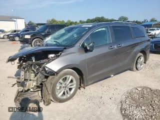 ✅ 2024 Toyota Sienna Limited • VIN: 5TDZSKFC2RS114722 • Lot: 65853055. Wystawiony na Copart z przebiegiem 29 523 mil. Bezpłatny archiwum sprzedaży aukcyjnych z USA i szczegółowy raport historii pojazdu na DreamBid. Zdjęcie 1.