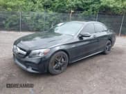 ✅ 2019 Mercedes-Benz C 43 AMG • VIN: 55SWF6EB5KU297002 • Lot: 42274373. Wystawiony na IAAI z przebiegiem 96 241 mil. Bezpłatny archiwum sprzedaży aukcyjnych z USA i szczegółowy raport historii pojazdu na DreamBid. Zdjęcie 2.
