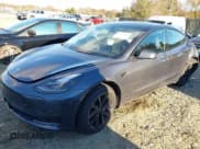✅ 2023 Tesla Model 3 • VIN: 5YJ3E1EA8PF588845 • Lot: 43673245. Wystawiony na IAAI z przebiegiem 27 439 mil. Bezpłatny archiwum sprzedaży aukcyjnych z USA i szczegółowy raport historii pojazdu na DreamBid. Zdjęcie 2.