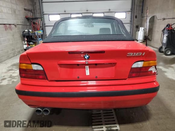 ✅ 1995 BMW 3 Series 318i • VIN: WBABK5322SEC85089 • Лот: 58808065. Опубликован ранее на Copart с пробегом 79 477 миль. Бесплатный доступ к архиву аукционных продаж из США и подробный отчёт об истории автомобиля на DreamBid. Изображение 6.