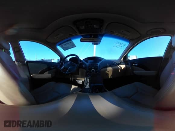 2016 Hyundai Azera Limited с VIN KMHFH4JG7GA523876, выставлен на аукционе IAAI как лот 41661638 с пробегом 111 875 миль миль и . История ставок и продаж доступна на DreamBid. Изображение 18.