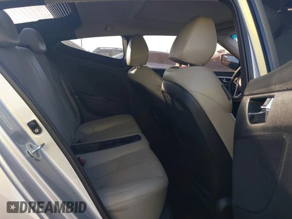 ✅ 2012 Hyundai Veloster w/Red Int • VIN: KMHTC6AD4CU053866 • Lot: 43278884. Wystawiony na IAAI z przebiegiem 155 497 mil. Bezpłatny archiwum sprzedaży aukcyjnych z USA i szczegółowy raport historii pojazdu na DreamBid. Zdjęcie 8.