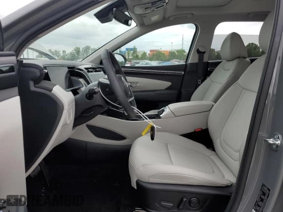 ✅ 2024 Hyundai Tucson SEL • VIN: 5NMJFCDE1RH402178 • Lot: 67582924. Wystawiony na Copart z przebiegiem 1 203 mil. Bezpłatny archiwum sprzedaży aukcyjnych z USA i szczegółowy raport historii pojazdu na DreamBid. Zdjęcie 7.