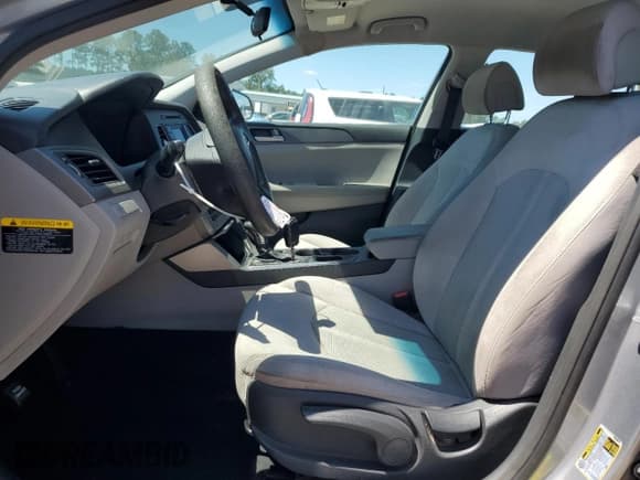 ✅ 2015 Hyundai Sonata SE • VIN: 5NPE24AF8FH245036 • Лот: 70535115. Опубликован ранее на Copart с пробегом 373 457 миль. Бесплатный доступ к архиву аукционных продаж из США и подробный отчёт об истории автомобиля на DreamBid. Изображение 7.