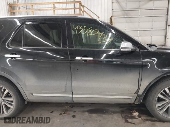 ✅ 2017 Ford Explorer Platinum • VIN: 1FM5K8HT5HGA87728 • Lot: 43580439. Listed on IAAI with 181,053 mi. Free auction sales archive from the USA and detailed vehicle history report at DreamBid. Image 14.