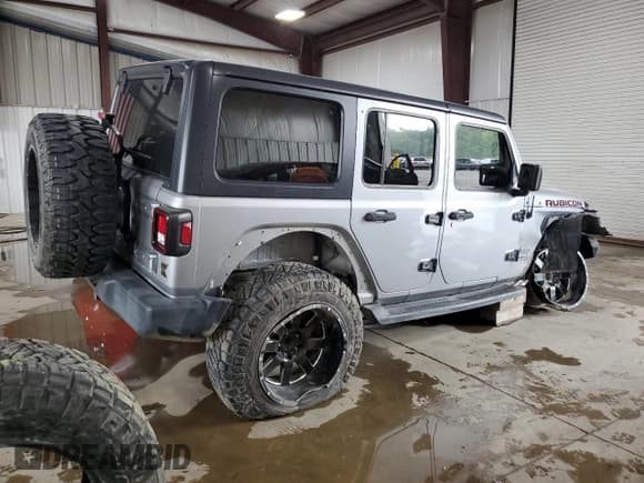 ✅ 2019 Jeep Wrangler Unlimited Sport S • VIN: 1C4HJXDNXKW623477 • Lot: 66667865. Wystawiony na Copart z przebiegiem 76 142 mil. Bezpłatny archiwum sprzedaży aukcyjnych z USA i szczegółowy raport historii pojazdu na DreamBid. Zdjęcie 3.