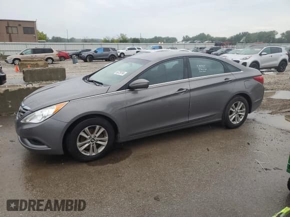 ✅ 2011 Hyundai Sonata GLS • VIN: 5NPEB4AC4BH161442 • Lot: 66728754. Listed on Copart with 179,110 mi. Free auction sales archive from the USA and detailed vehicle history report at DreamBid. Image 1.