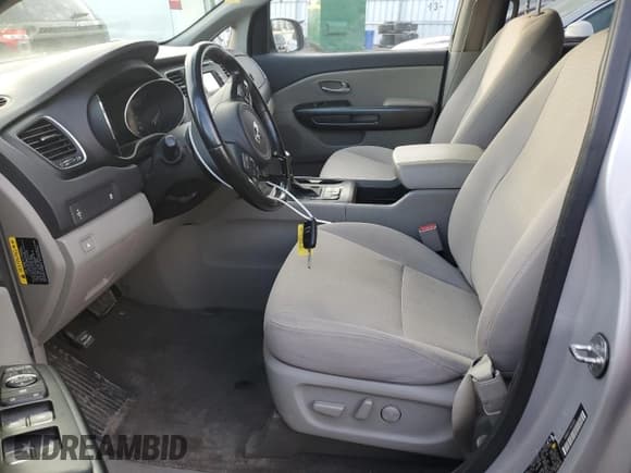 ✅ 2016 Kia Sedona LX • VIN: KNDMB5C17G6110113 • Lot: 89485545. Listed on Copart with 88,666 mi. Free auction sales archive from the USA and detailed vehicle history report at DreamBid. Image 7.