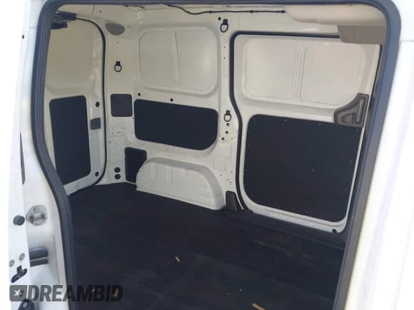 ✅ 2021 Nissan NV200 SV • VIN: 3N6CM0KN5MK702062 • Lot: 43495706. Wystawiony na IAAI z przebiegiem 68 194 mil. Bezpłatny archiwum sprzedaży aukcyjnych z USA i szczegółowy raport historii pojazdu na DreamBid. Zdjęcie 8.