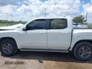 ✅ 2025 Nissan Frontier SL • VIN: 1N6ED1EJ8SN627484 • Лот: 43301769. Опубликован ранее на IAAI с пробегом 6 765 миль. Бесплатный доступ к архиву аукционных продаж из США и подробный отчёт об истории автомобиля на DreamBid. Изображение 15.