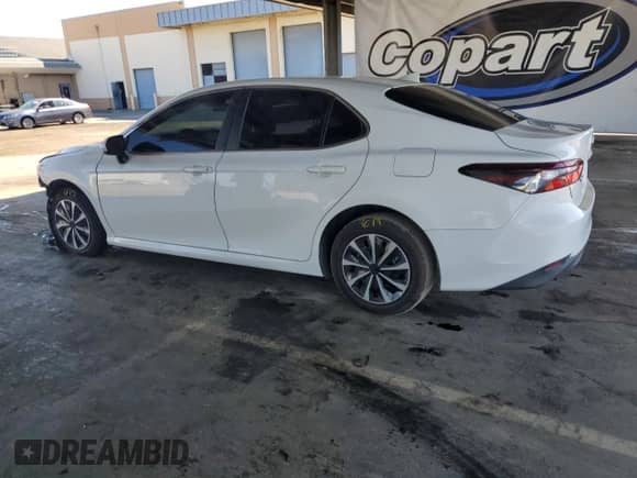 2023 Toyota Camry Hybrid LE with VIN 4T1C31AK4PU605745, listed as a Copart auction lot 81303545 with 92,064 mi miles and Clean title. Bid and sale history available at DreamBid. Image 2.