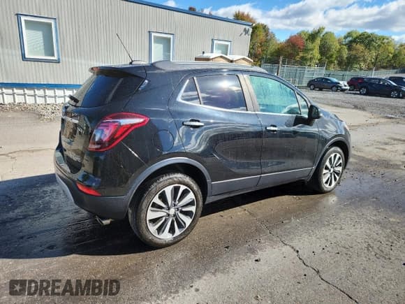 ✅ 2019 Buick Encore Essence • VIN: KL4CJGSM7KB870655 • Lot: 85316105. Listed on Copart with 31,990 mi. Free auction sales archive from the USA and detailed vehicle history report at DreamBid. Image 3.
