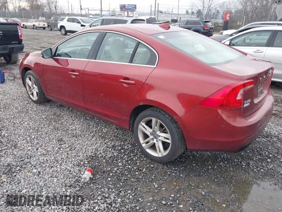 ✅ 2015 Volvo S60 T5 Drive-E Premier • VIN: YV126MFB7F1314474 • Lot: 43906106. Listed on IAAI with 124,588 mi. Free auction sales archive from the USA and detailed vehicle history report at DreamBid. Image 3.