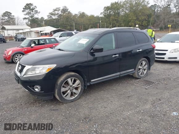✅ 2014 Nissan Pathfinder Platinum • VIN: 5N1AR2MM2EC617131 • Lot: 43861005. Wystawiony na IAAI z przebiegiem 81 201 mil. Bezpłatny archiwum sprzedaży aukcyjnych z USA i szczegółowy raport historii pojazdu na DreamBid. Zdjęcie 2.