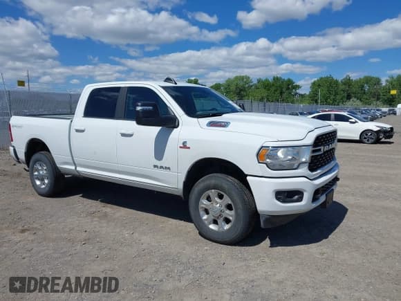 ✅ 2024 Ram 2500 Big Horn • VIN: 3C6UR5DLXRG322170 • Lot: 42282198. Listed on IAAI with 8,914 mi. Free auction sales archive from the USA and detailed vehicle history report at DreamBid. Image 1.