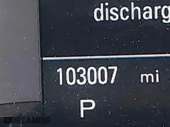 ✅ 2015 Audi S4 Premium Plus • VIN: WAUBGAFL3FA011392 • Lot: 42082229. Wystawiony na IAAI z przebiegiem 103 007 mil. Bezpłatny archiwum sprzedaży aukcyjnych z USA i szczegółowy raport historii pojazdu na DreamBid. Zdjęcie 16.