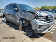 ✅ 2021 Volkswagen Atlas SE • VIN: 1V2HR2CA7MC559833 • Lot: 71533165. Wystawiony na Copart z przebiegiem 40 305 mil. Bezpłatny archiwum sprzedaży aukcyjnych z USA i szczegółowy raport historii pojazdu na DreamBid. Zdjęcie 4.