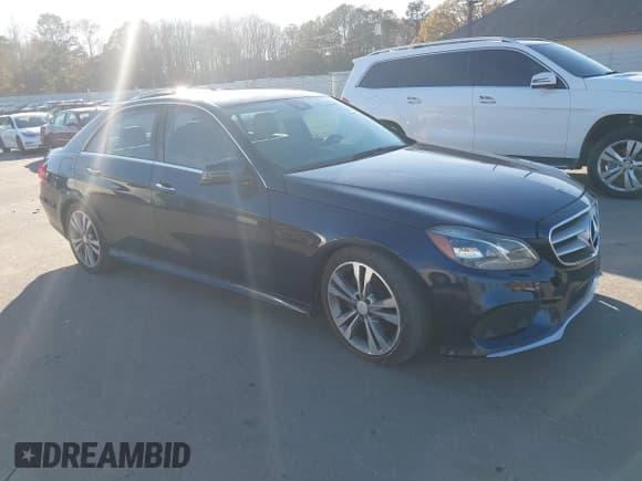 ✅ 2016 Mercedes-Benz E 350 Sport • VIN: WDDHF5KBXGB197373 • Lot: 43937597. Wystawiony na IAAI z przebiegiem 131 532 mil. Bezpłatny archiwum sprzedaży aukcyjnych z USA i szczegółowy raport historii pojazdu na DreamBid. Zdjęcie 1.