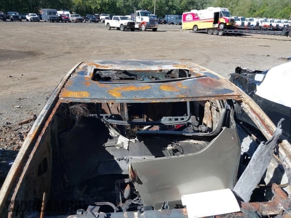 ✅ 2014 Chevrolet Malibu LT • VIN: 1G11C5SL5EF222028 • Lot: 43383037. Listed on IAAI with Not provided. Free auction sales archive from the USA and detailed vehicle history report at DreamBid. Image 12.