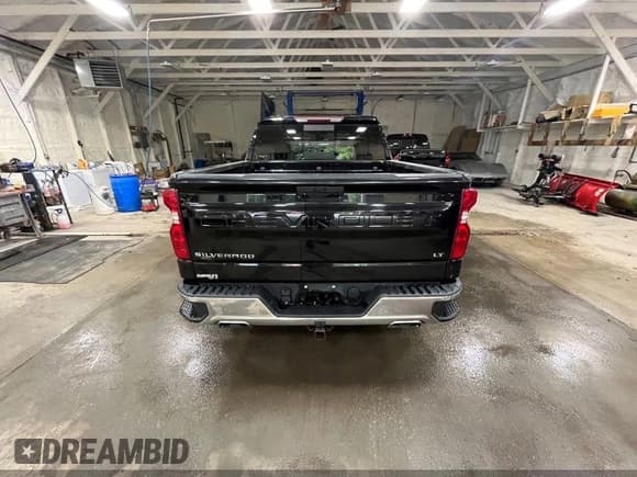 ✅ 2019 Chevrolet Silverado 1500 LT • VIN: 1GCUYDED5KZ107461 • Lot: 43249753. Wystawiony na IAAI z przebiegiem 149 327 mil. Bezpłatny archiwum sprzedaży aukcyjnych z USA i szczegółowy raport historii pojazdu na DreamBid. Zdjęcie 12.