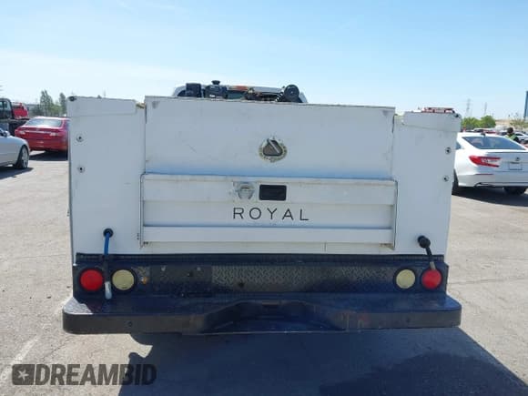 ✅ 2007 Ford F-350 XL • VIN: 1FDSF34527EB35312 • Lot: 42278054. Wystawiony na IAAI z przebiegiem 152 699 mil. Bezpłatny archiwum sprzedaży aukcyjnych z USA i szczegółowy raport historii pojazdu na DreamBid. Zdjęcie 16.