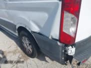 ✅ 2016 Ford Transit XL • VIN: 1FMZK1CM9GKA27097 • Lot: 43680568. Wystawiony na IAAI z przebiegiem 247 283 mil. Bezpłatny archiwum sprzedaży aukcyjnych z USA i szczegółowy raport historii pojazdu na DreamBid. Zdjęcie 6.