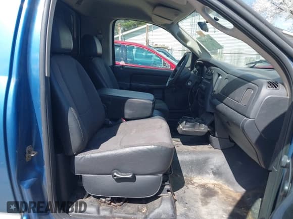 ✅ 2003 Dodge 1500 ST • VIN: 1D7HA16D23J638125 • Lot: 41985414. Listed on IAAI with 154,861 mi. Free auction sales archive from the USA and detailed vehicle history report at DreamBid. Image 5.